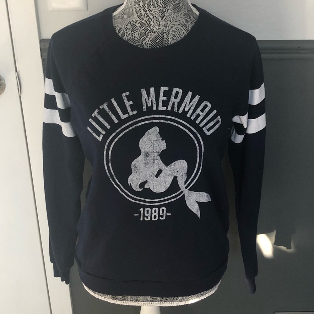 Disney Little Mermaid 1989 Graphic Sweatshirt Women’s Small Varsity  Crewneck